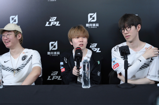 与伦比的精 与伦比的精